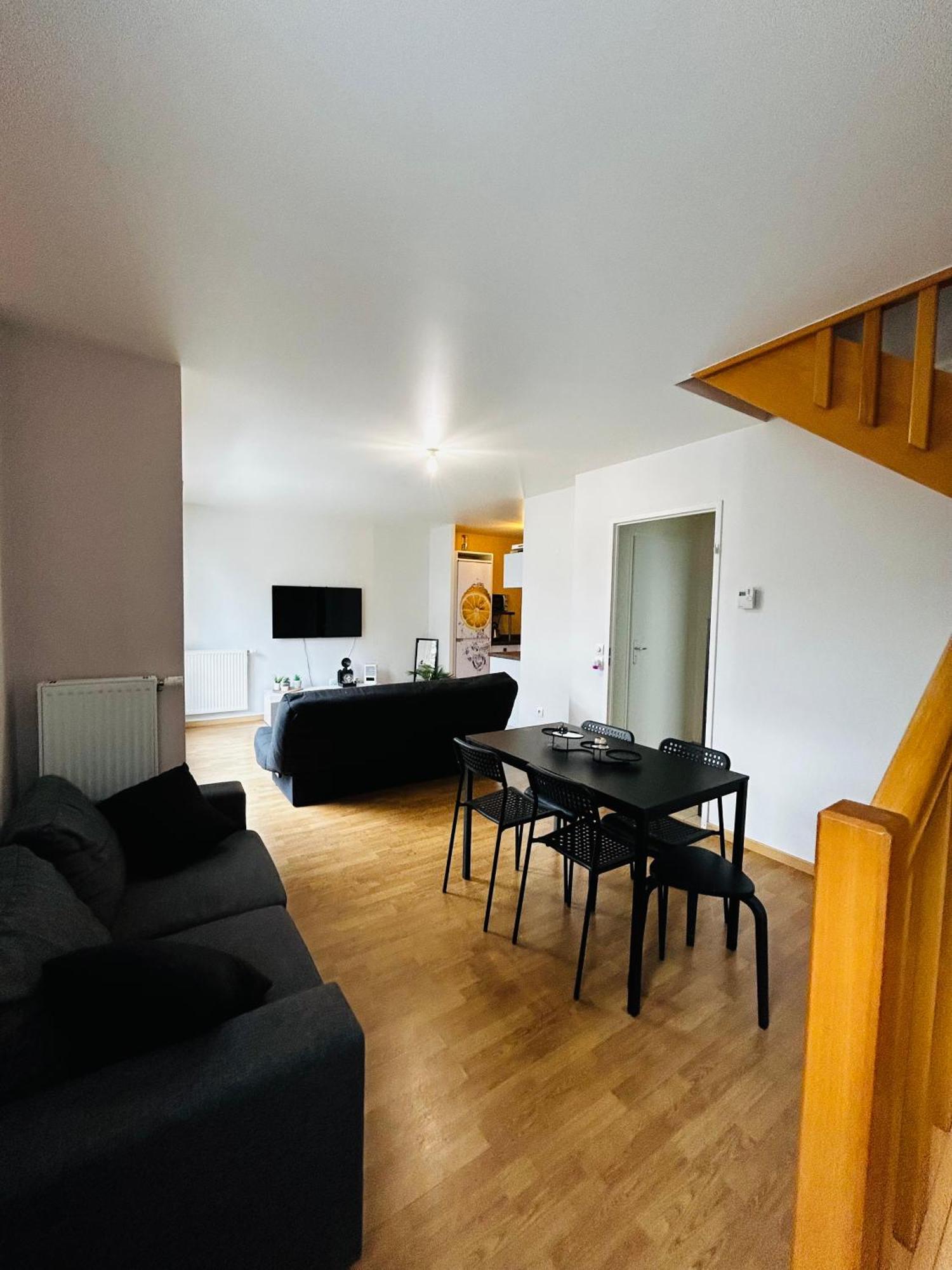 Duplex Lumineux Tout Equipe/Rer D/Balcon/Parking Corbeil-Essonnes Exteriör bild